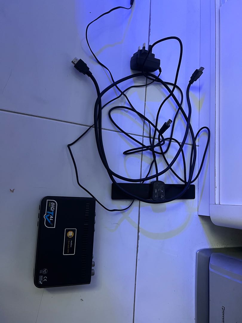 Newmedia Solutions DVBT2 Set Top Box, TV & Home Appliances, TV