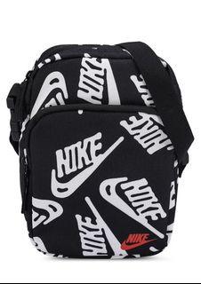 Nike Heritage Crossbody Sling Bag