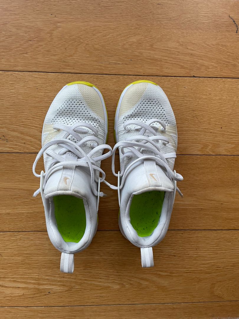 womens white metcons