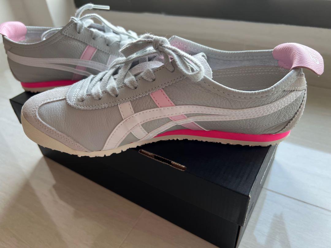 Onitsuka Tiger female model 1182A078
