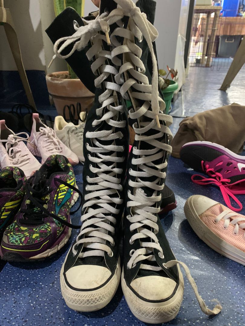 Knee high sneakers converse on sale
