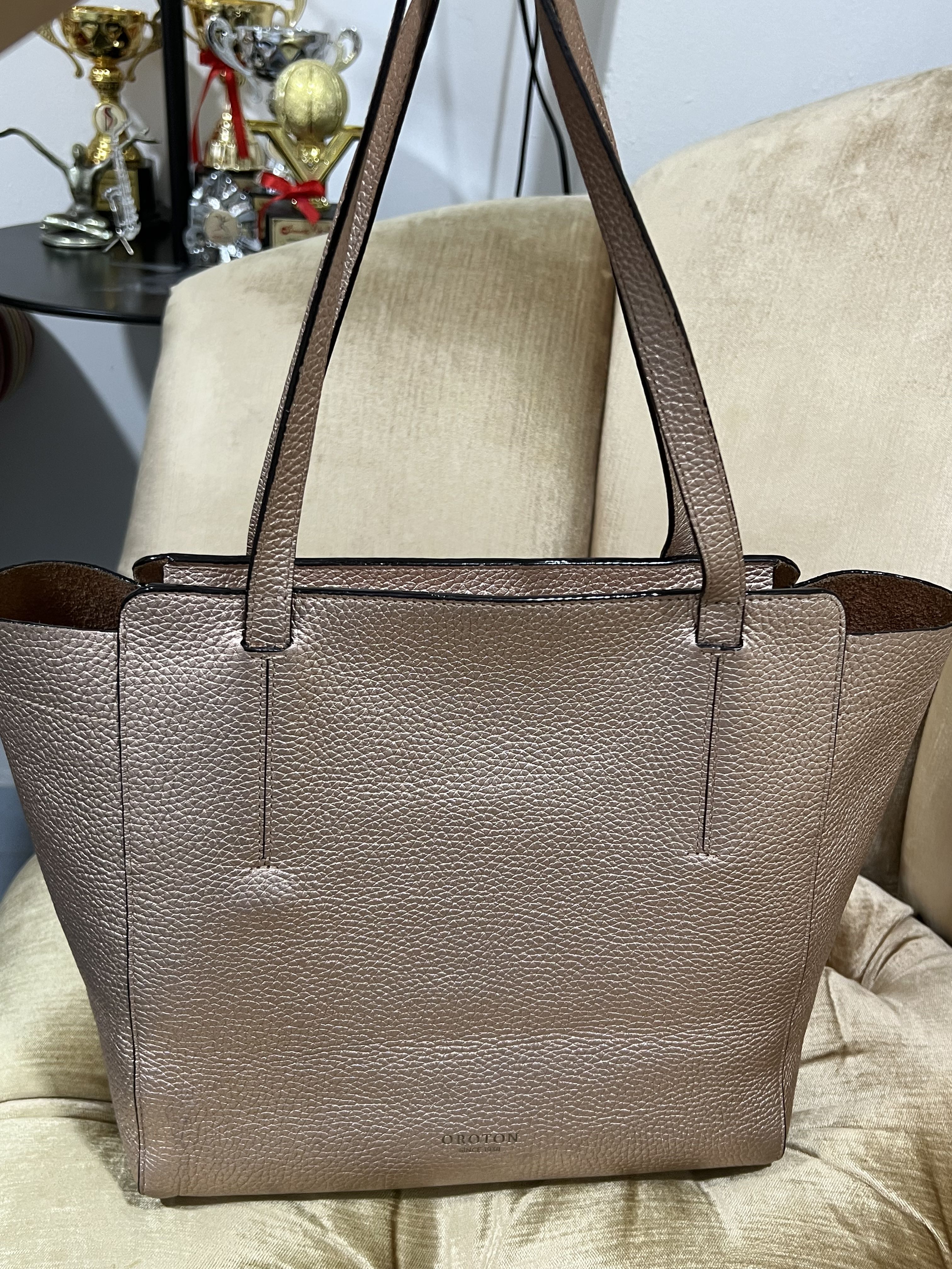 Oroton Leather bag, Women's Fashion 