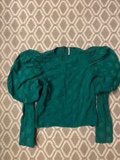 (Category: ) located in . Submitted by KOLcloset (Listing ID 1171790621, Image 1). Description: .