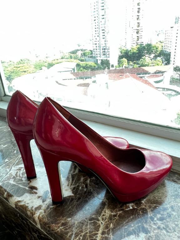 Marc jacobs online red shoes