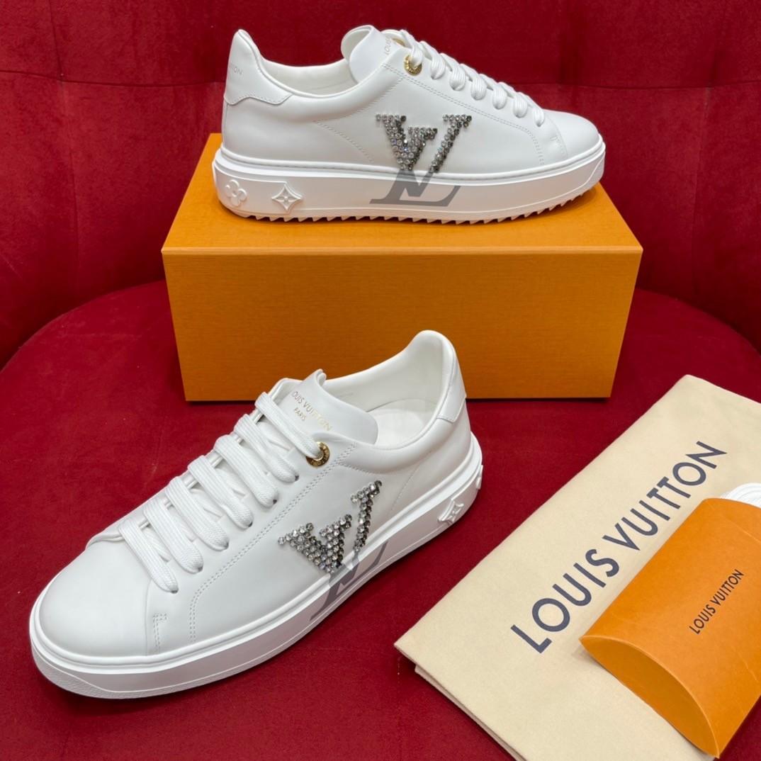 Louis Vuitton diamond Shoes, Fesyen Wanita, Sepatu di Carousell