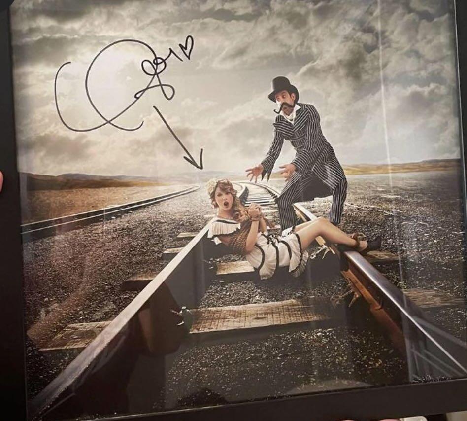 Taylor Swift SIGNED AUTOGRAPH LITHOGRAPH