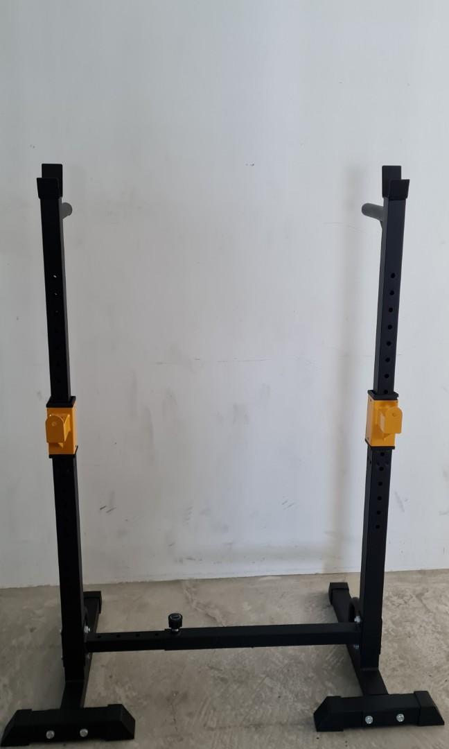Adjustable Squat Rack with Dips Bar, Sports Equipment, Exercise