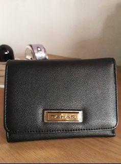 TAHARI Short Trifold Wallet in Black, Authentic from US