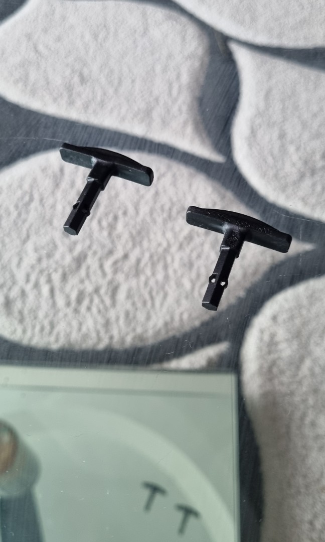 Thule key plug (Allen key, Bike rack, roof rack, etc), Car Accessories