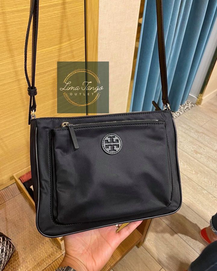 Tory Burch Nylon Swingpack in Black, Women's Fashion, Bags & Wallets,  Cross-body Bags on Carousell