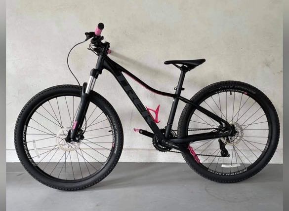 TREK MARLIN 5, Sports Equipment 