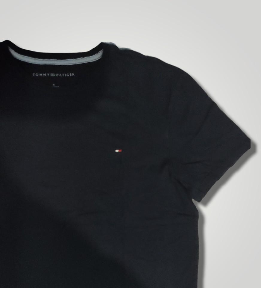 T-shirt Tommy Hilfiger, Fesyen Pria 