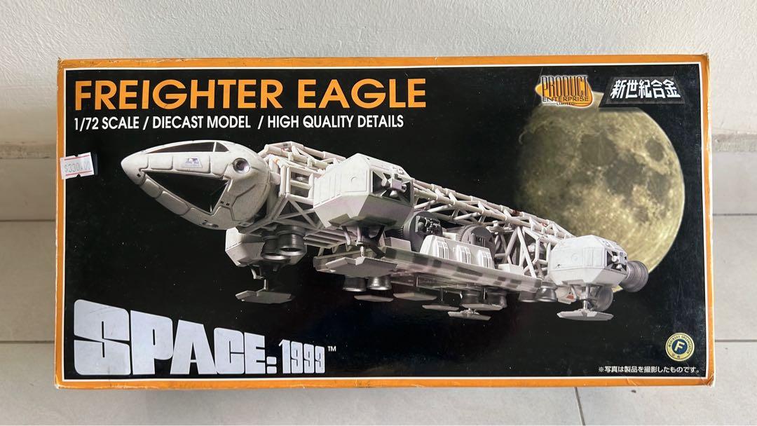 Vintage Space 1999 Freighter Eagle 1/72 Scale