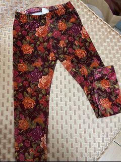 2 pairs Zara kid’s leggings Size 8 in tag
