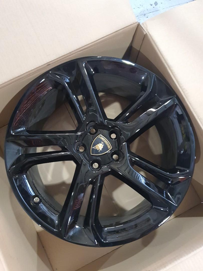 19inch gallardo rims. Original. T52, Car Accessories, Tyres