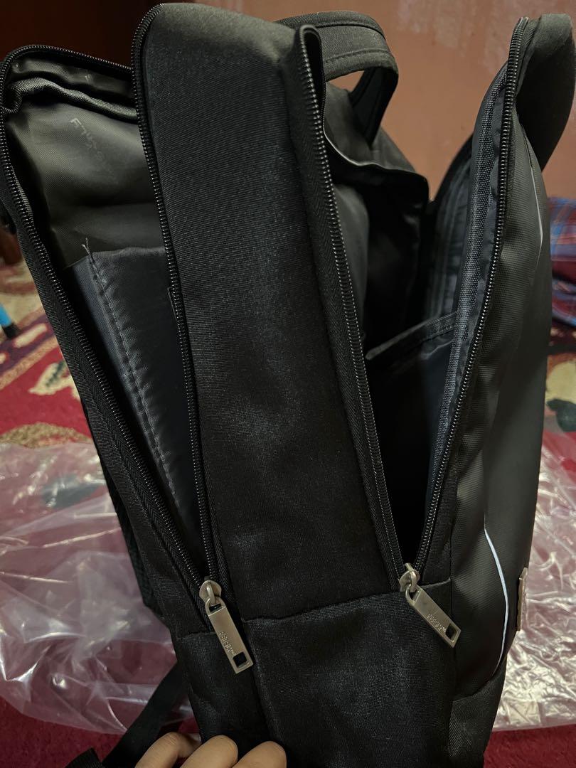 A FRENZ ZALORA Convertible Laptop Backpack