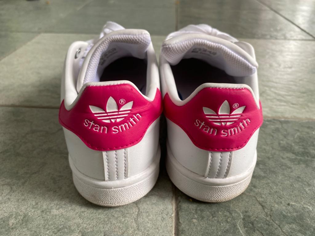 Originals stan smith junior pink sales
