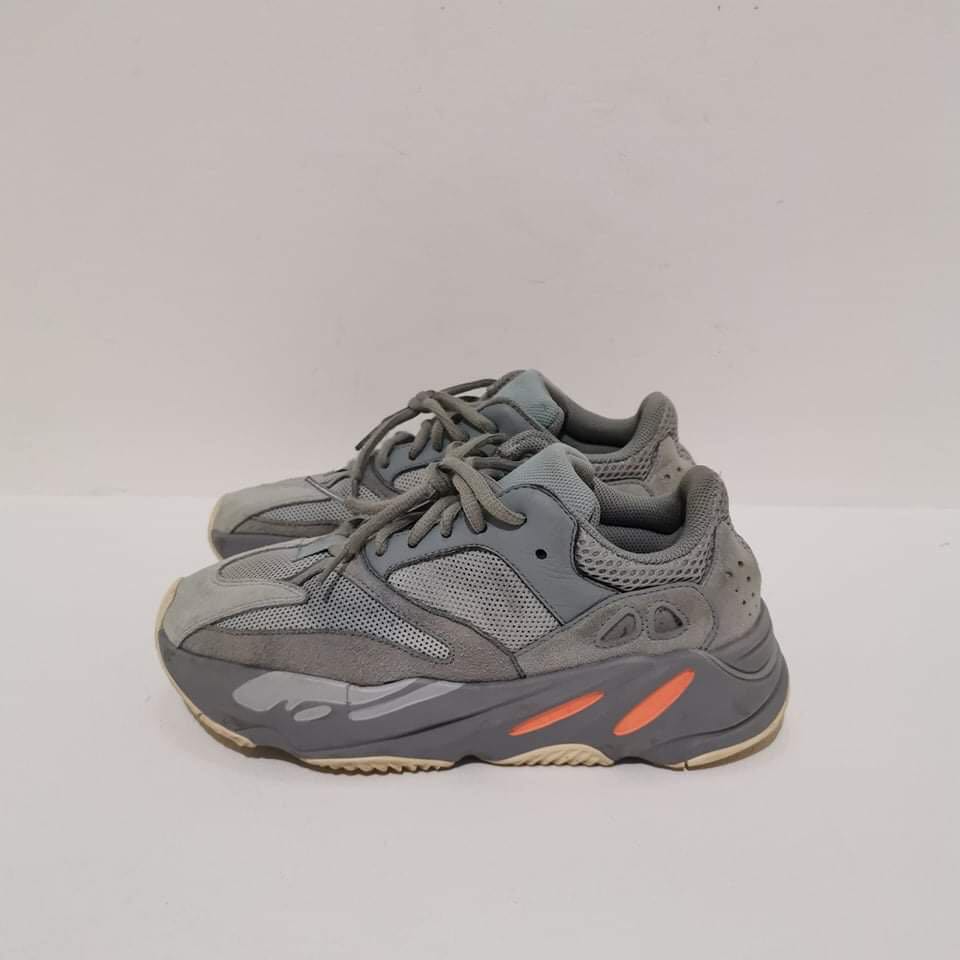 Adidas yeezy top 700 inertia quest