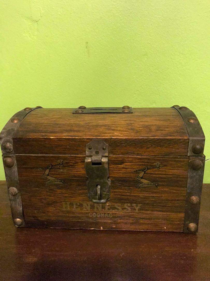 Antique Hennessy Wooden Treasure Chest Coin Box Fvsa160722a9 Hobbies And Toys Collectibles
