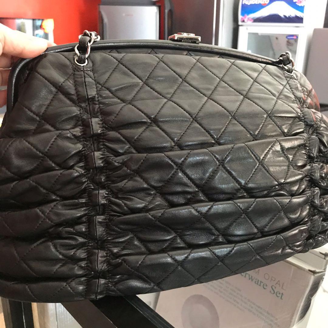 Auth Chanel Sharpei Black Quilted Lambskin Shoulder Bag