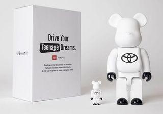 Bearbrick 400+100% toyota