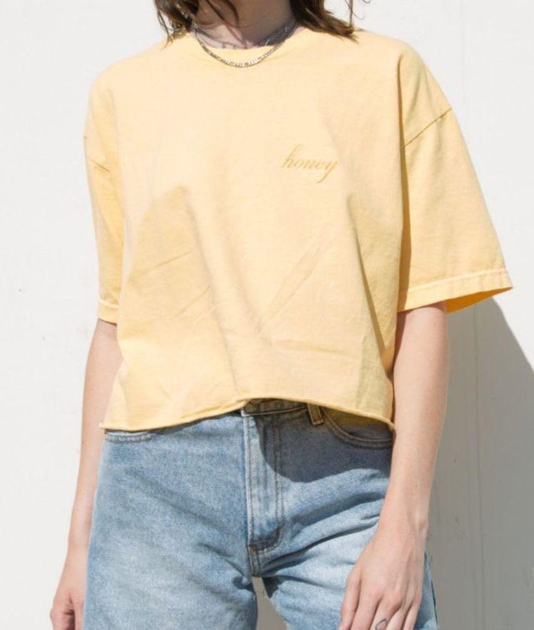 Brandy melville hot sale honey crewneck