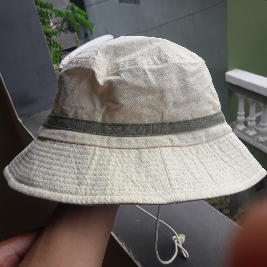 Bucket Hat (size M 55 cm), Fesyen Pria 