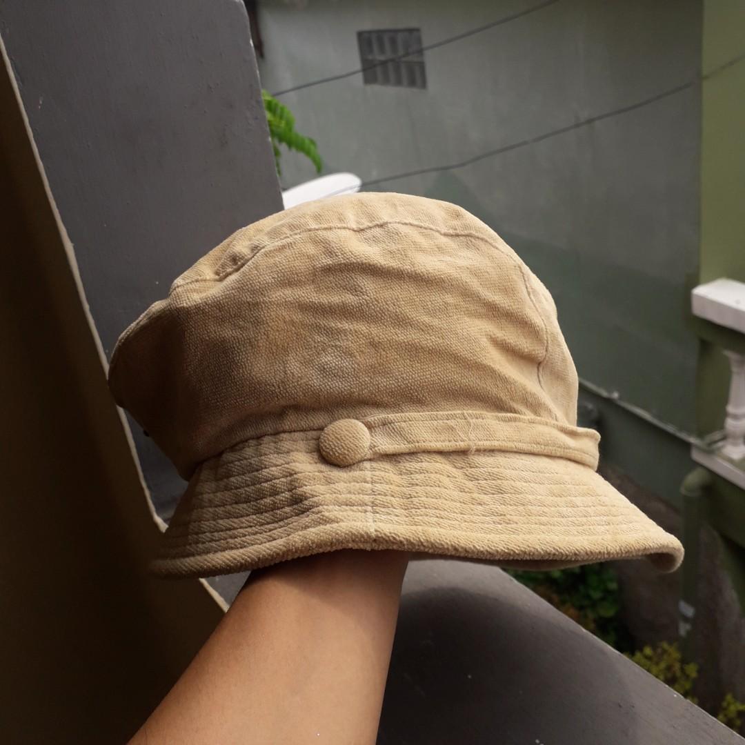Bucket Hat (size M 55 cm), Fesyen 