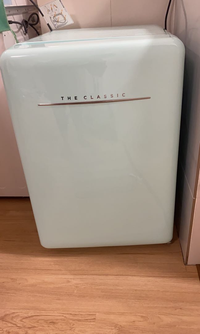 winia mini fridge