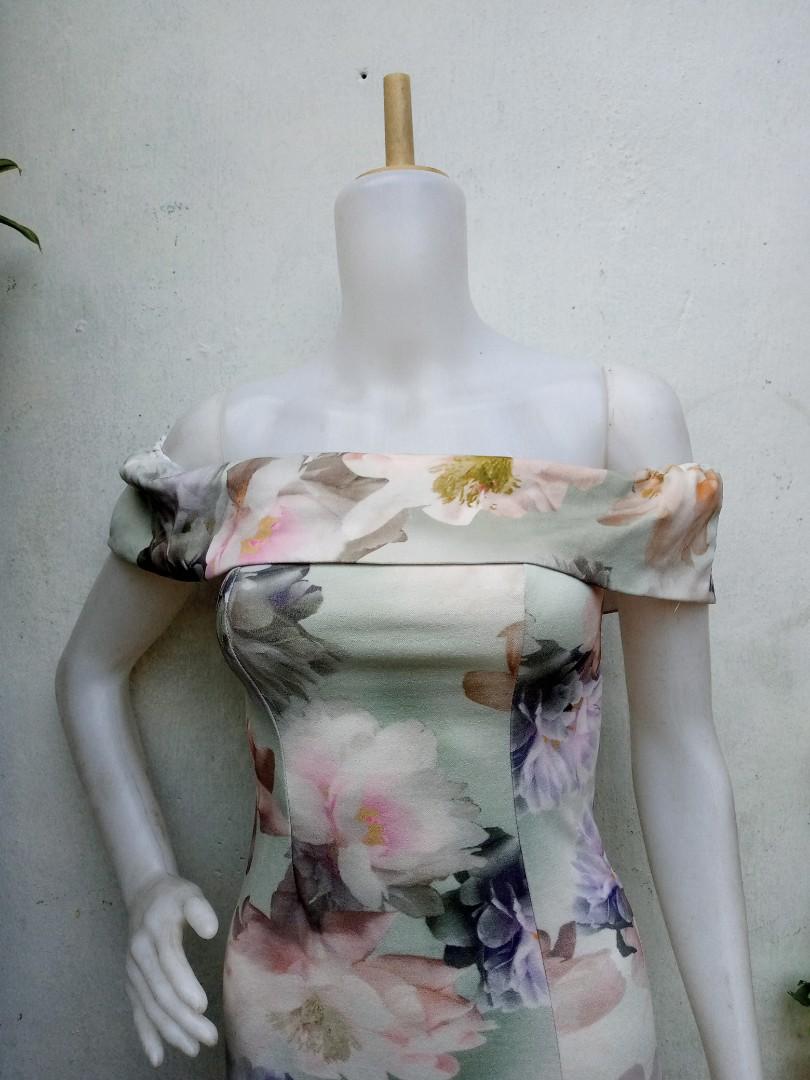 Dream house flower dress, Fesyen Wanita 