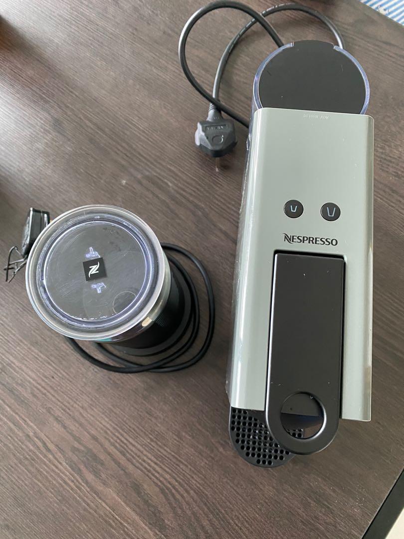 Essenza Mini Intense Grey & Aeroccino3 Milk Frother Black, TV & Home