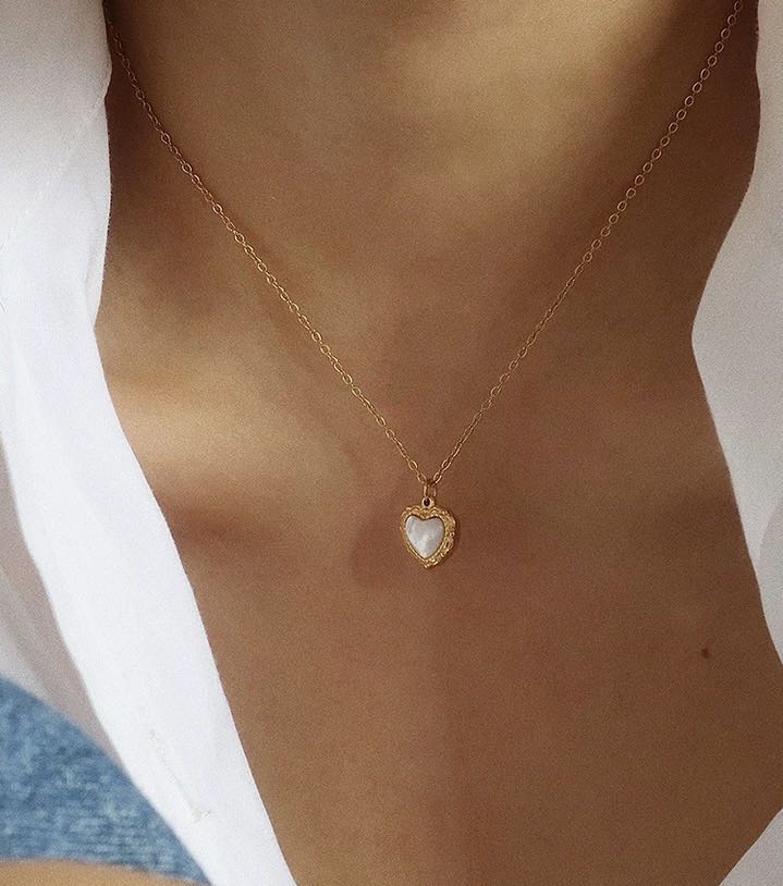 Etna Heart Necklace Women s Fashion Jewelry Organisers