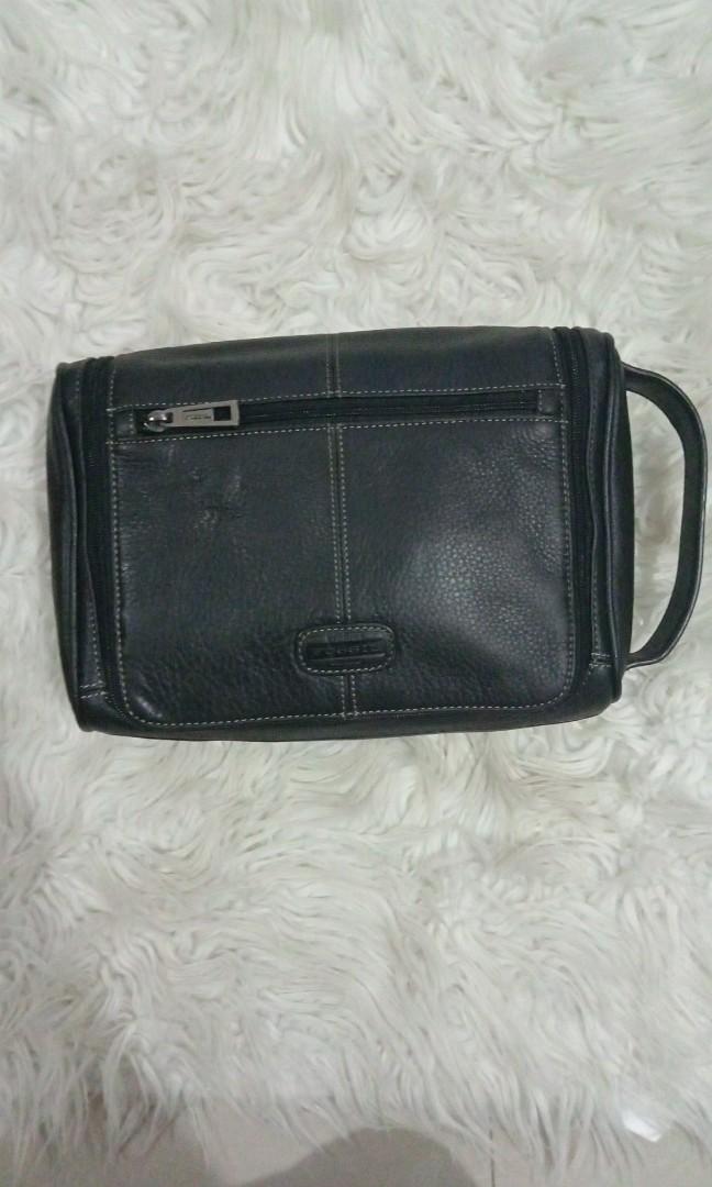 Fossil Leather Toiletry Bag, Women's Fashion, Bags & Wallets, Clutches