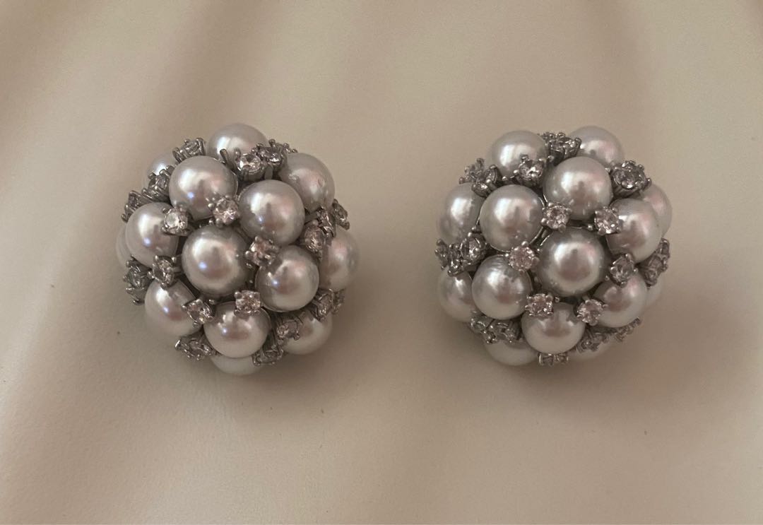 Kate spade shop silver pearl earrings