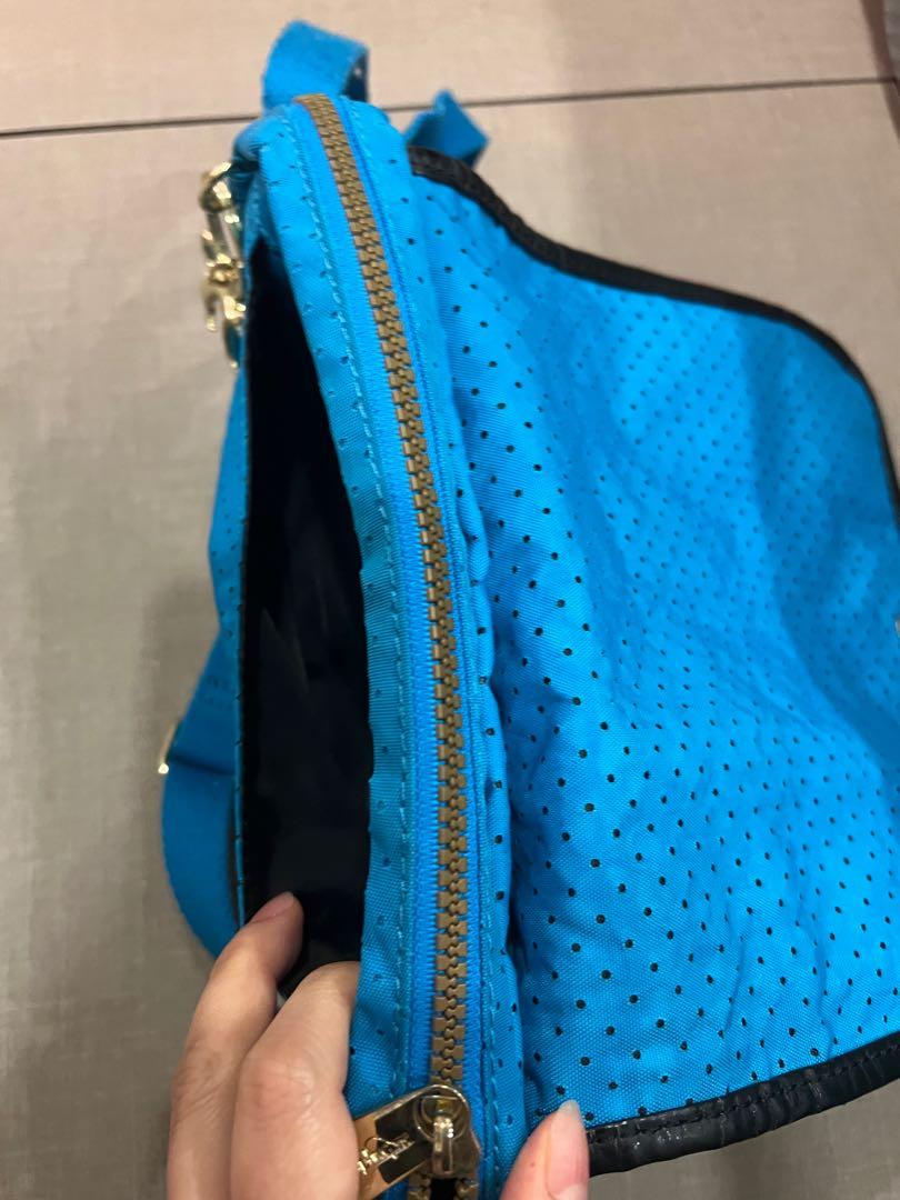 Kipling (Category: Cross-body Bags) located in Singapore. Submitted by darthvadersister (Listing ID 1171948822, Image 3). Description: .