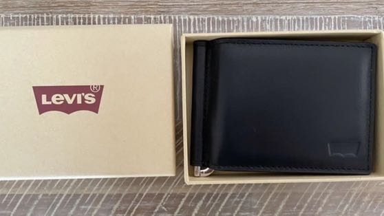 (Category: ) located in . Submitted by carotishop (Listing ID 1171933426, Image 1). Description: .