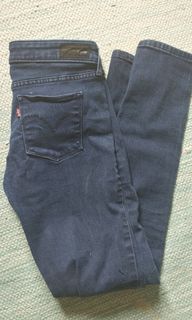 (Category: ) located in . Submitted by cloud9toronto (Listing ID 1172018617, Image 1). Description: .