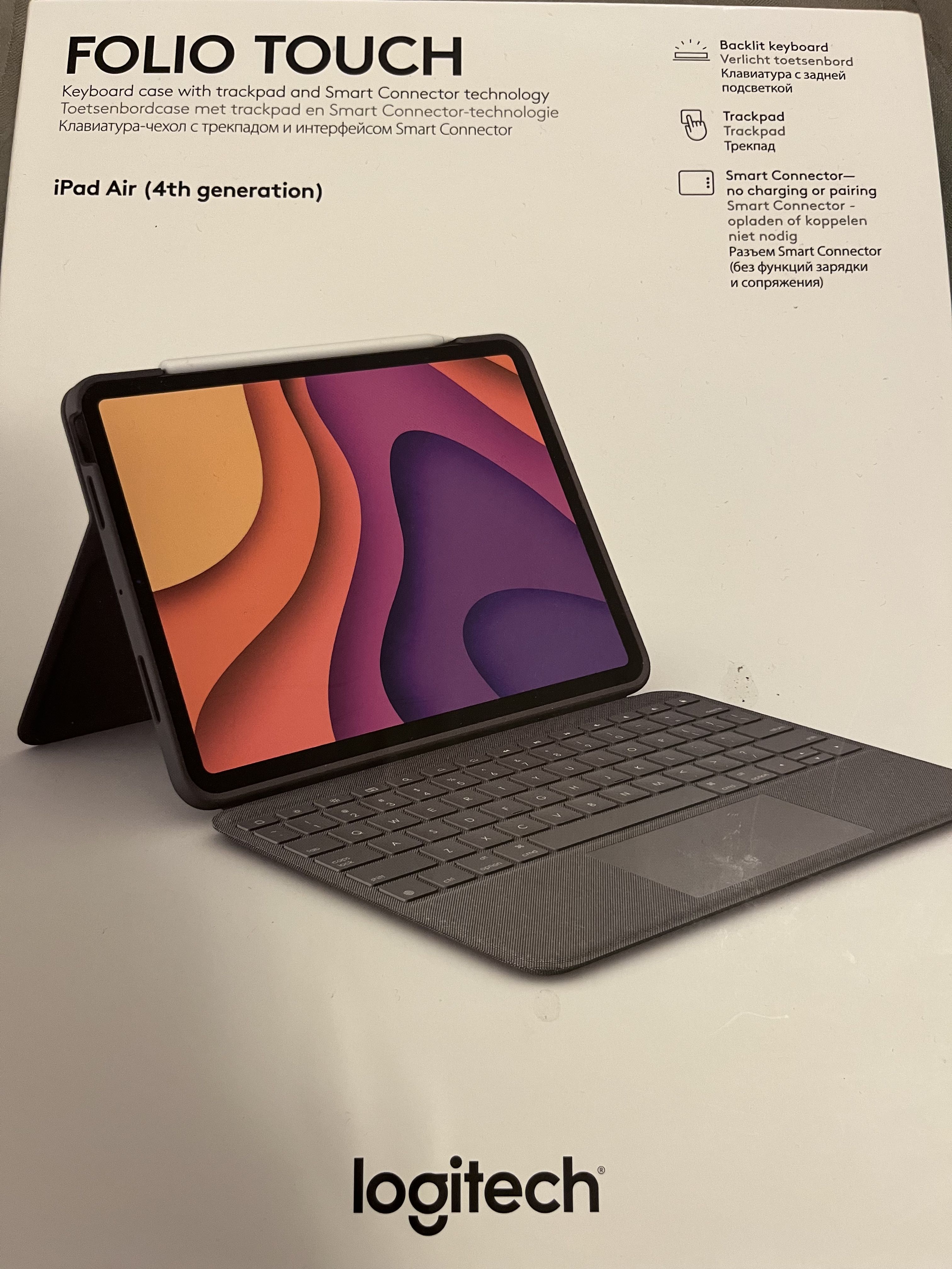 Logitech keyboard w iPad Air 4th generation), 電腦＆科技, 電腦周邊及