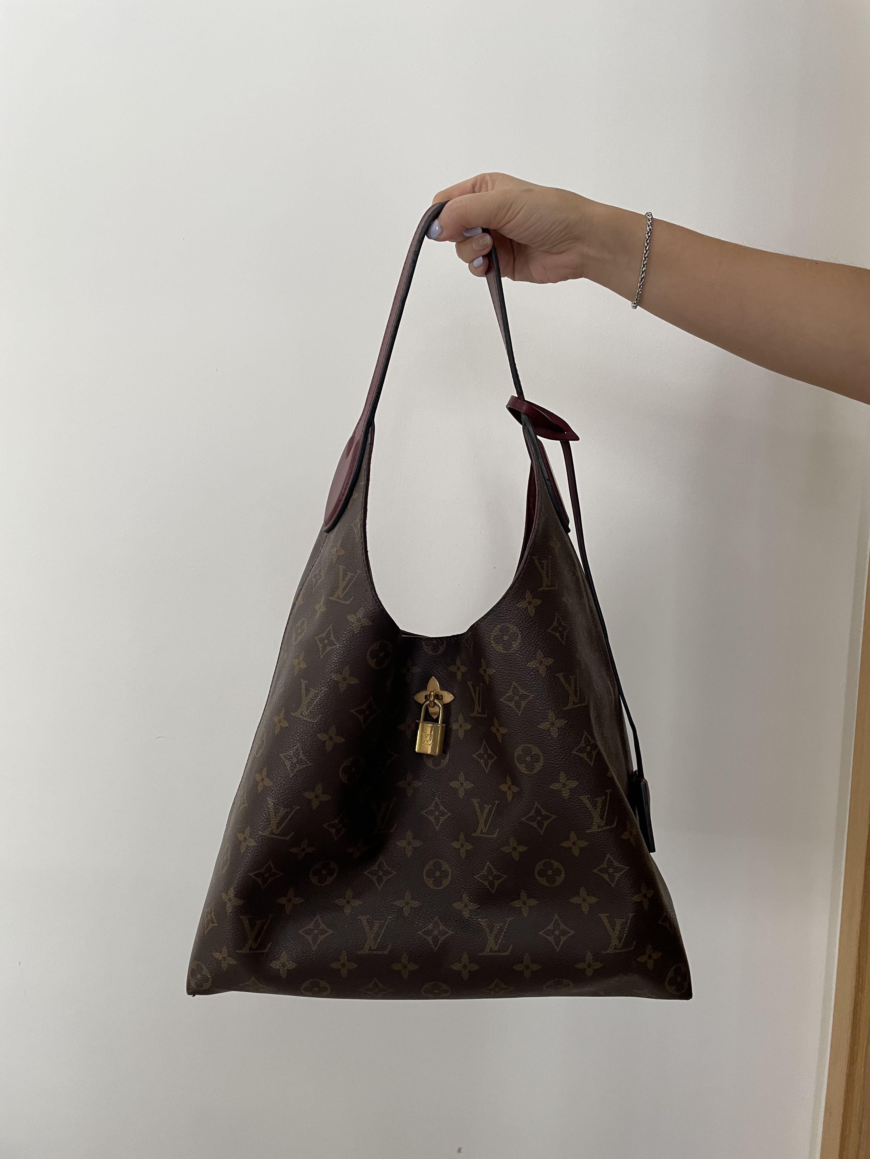 Flower hobo leather handbag Louis Vuitton Brown in Leather - 31319756