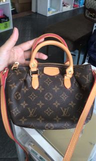 (Category: ) located in . Submitted by mtrissane (Listing ID 1171984923, Image 1). Description: .