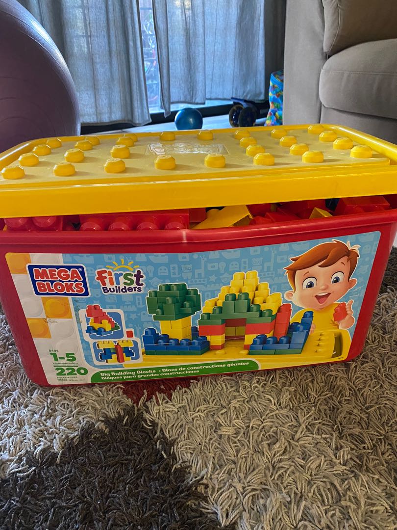 Mega bloks 220 pieces clearance