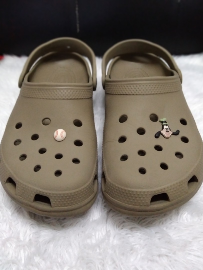 Khaki crocs clearance mens