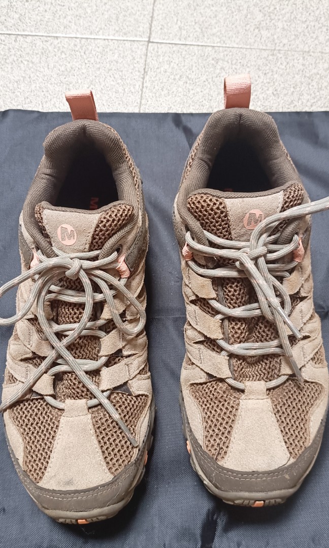 used merrell hiking boots