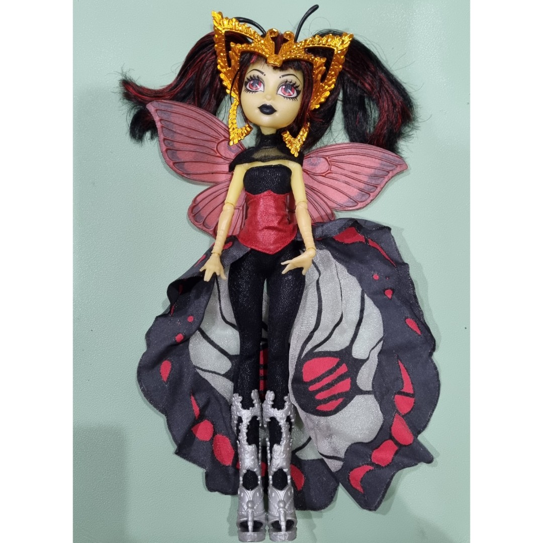 Monster high doll luna mothews Hobbies Toys Toys Games on