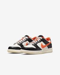 (Category: ) located in . Submitted by hypecloset00 (Listing ID 1171947027, Image 1). Description: .