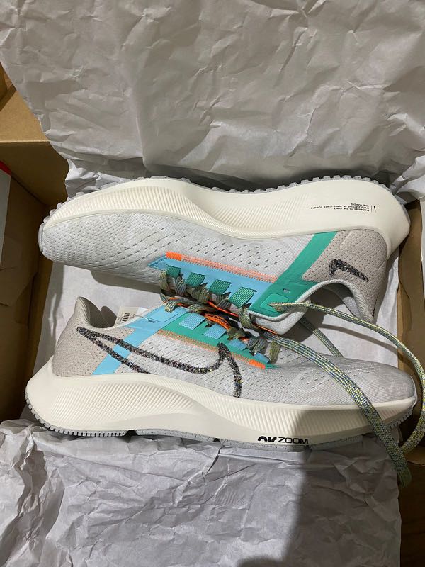 Nike Womans Air Zoom Pegasus, Fesyen Pria, Sepatu , Sneakers di Carousell