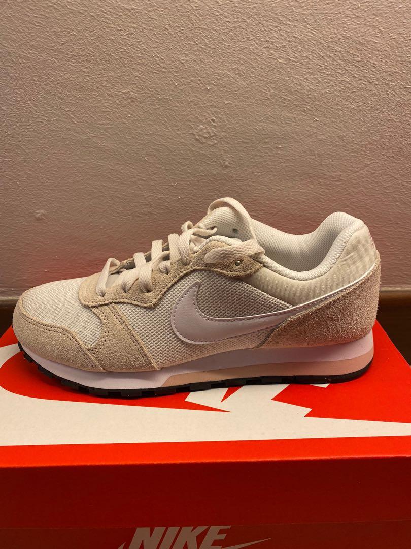 nike md runner 2 brown