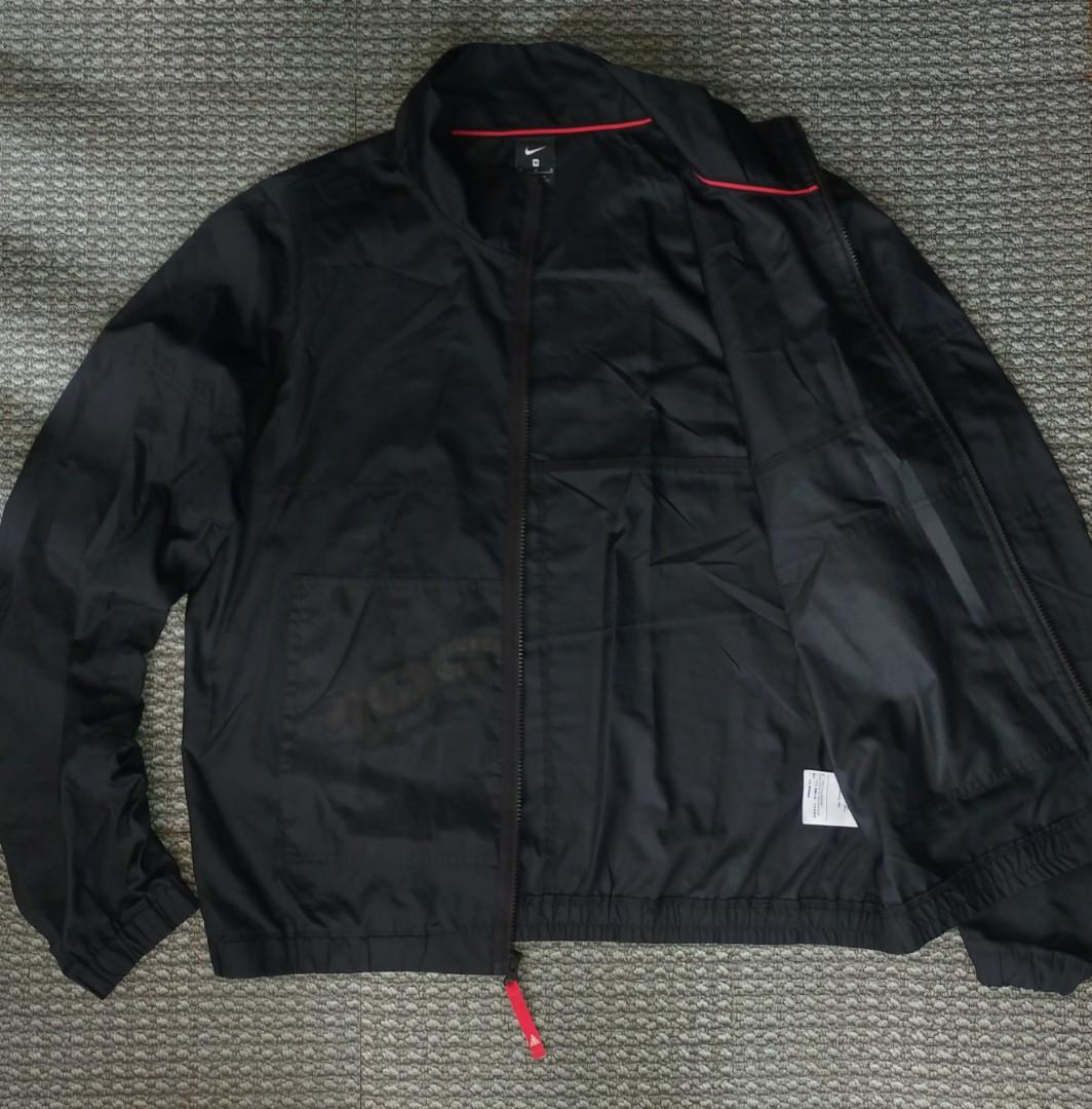 Nike x kyrie Irving jacket, Men's Fashion, Activewear on Carousell