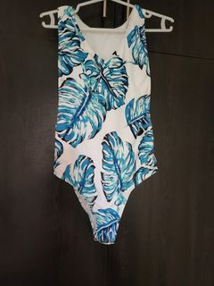 (Category: ) located in . Submitted by bubbascloset (Listing ID 1171892061, Image 1). Description: .
