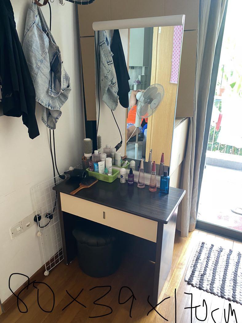 Preloved Dressing Table For Sales, Furniture & Home Living, Furniture, Other Home Furniture on